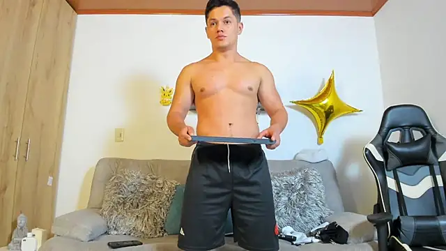 Snapshot of julian_wallace chatting on September 2025 01:46:01 PM julian wallace online show from September 2025 01:46:01 PM