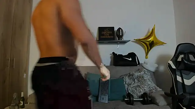 julian wallace online show from November 2025 09:25:02 PM