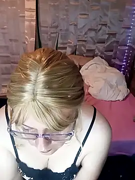 JOSSYANNE online show from September 2025 02:01:02 AM