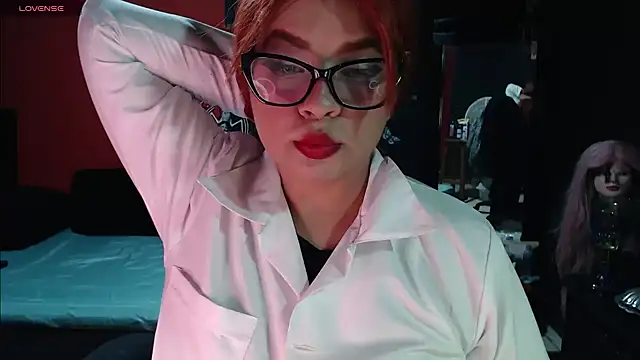 Snapshot of MaggaCass chatting on January 2025 01:41:01 AM MaggaCass online show from January 2025 01:41:01 AM