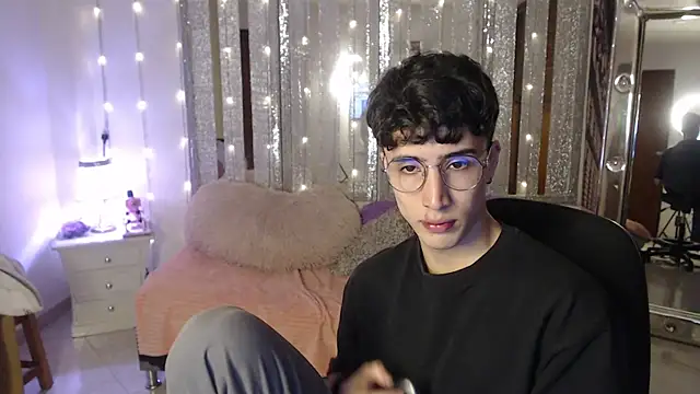 gojo satoru 18 online show from January 2025 03:15:02 PM