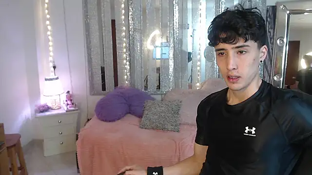 gojo satoru 18 online show from January 2025 03:27:01 PM