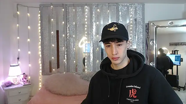 gojo satoru 18 online show from January 2025 11:58:02 AM