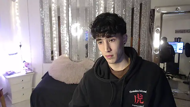 gojo satoru 18 online show from February 2025 03:15:02 PM