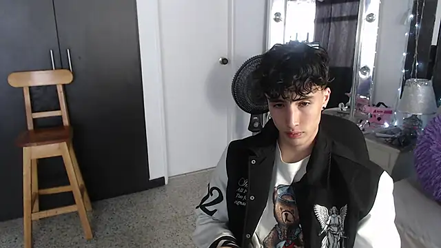 gojo satoru 18 online show from March 2025 02:59:02 PM