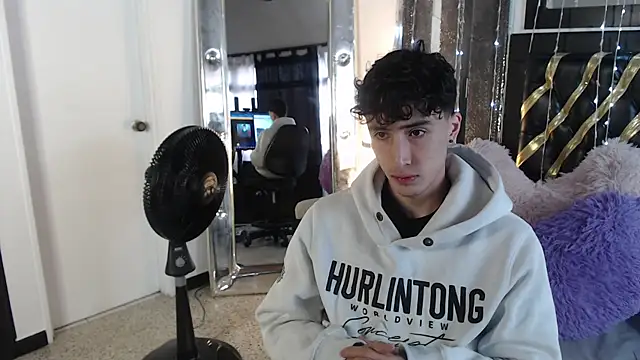 gojo satoru 18 online show from March 2025 11:42:02 AM