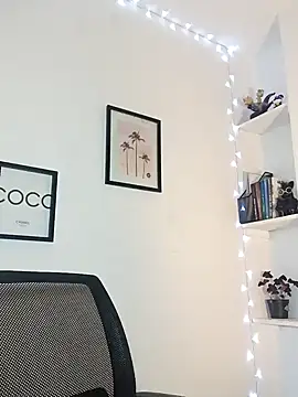 helena smith online show from February 2025 05:03:02 AM