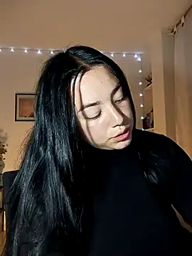 helena smith online show from March 2025 04:49:01 AM