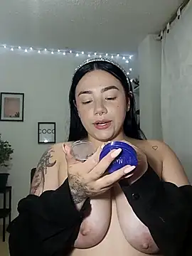 helena smith online show from March 2025 05:20:02 AM