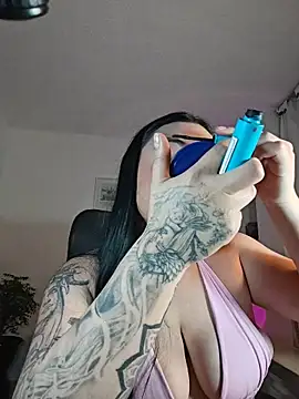 helena smith online show from February 2026 04:54:02 AM