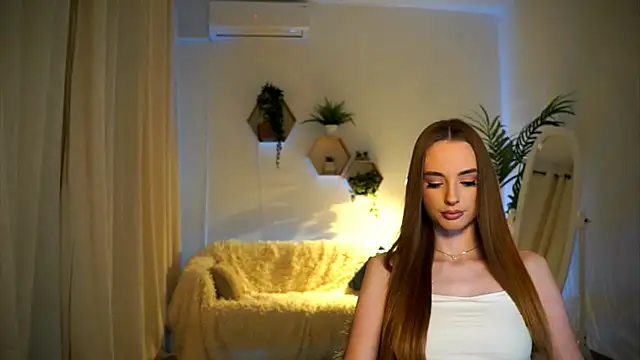 Snapshot of petitegonwiild chatting on January 2025 02:51:01 PM petitegonwiild online show from January 2025 02:51:01 PM