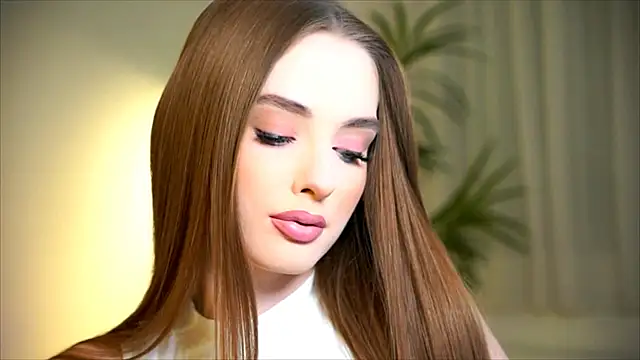 Snapshot of petitegonwiild chatting on October 2025 10:40:02 PM petitegonwiild online show from October 2025 10:40:02 PM