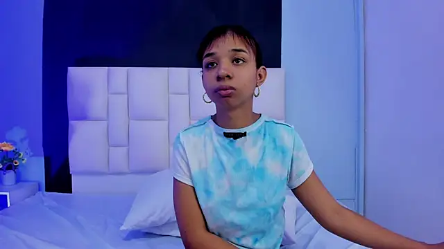 suzanelee online show from January 2025 12:36:02 PM