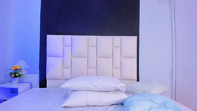 suzanelee online show from February 2025 11:33:01 AM