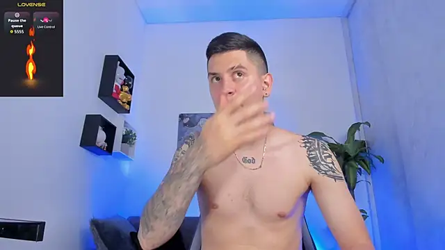 Yeiko Romero  online show from September 2025 09:30:01 AM