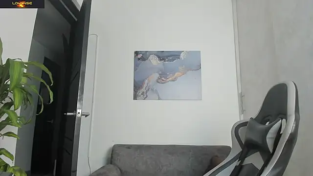 Yeiko Romero  online show from September 2025 08:51:02 AM