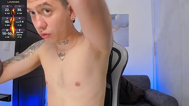 Yeiko Romero  online show from October 2025 09:43:02 AM