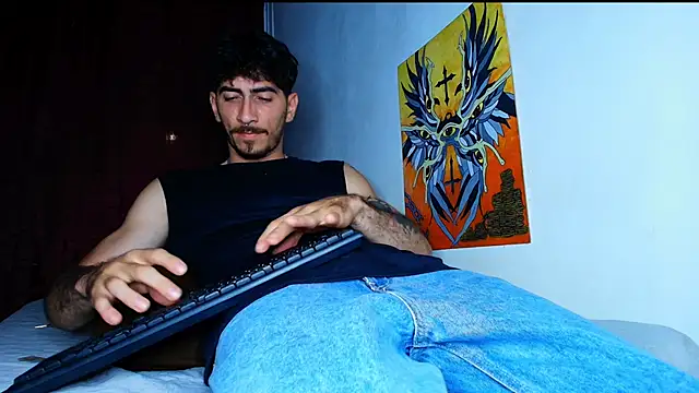 Snapshot of Thomass00 chatting on November 2025 11:47:01 PM Thomass00 online show from November 2025 11:47:01 PM