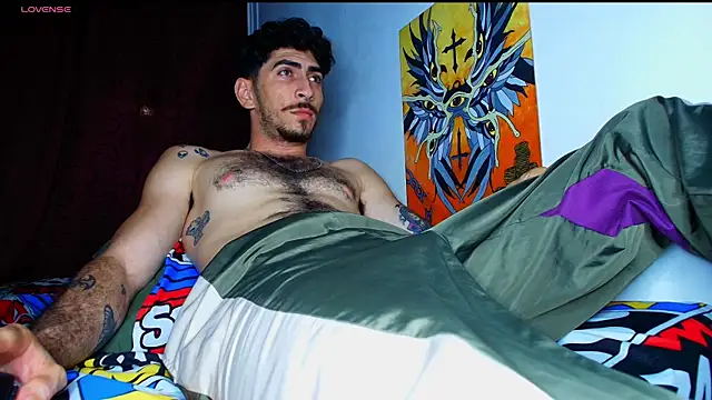 Snapshot of Thomass00 chatting on November 2025 01:04:02 AM Thomass00 online show from November 2025 01:04:02 AM