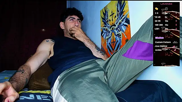 Snapshot of Thomass00 chatting on November 2025 11:17:01 PM Thomass00 online show from November 2025 11:17:01 PM