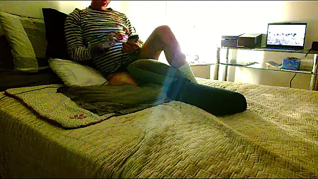 ImYourXtoy online show from January 2026 06:56:02 PM