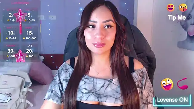 Snapshot of Paulina_627 chatting on February 2026 04:07:02 PM Paulina 627 online show from February 2026 04:07:02 PM