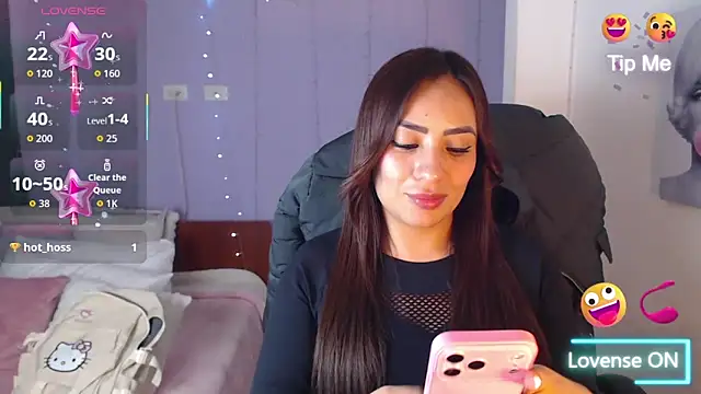 Snapshot of Paulina_627 chatting on February 2026 02:48:01 PM Paulina 627 online show from February 2026 02:48:01 PM