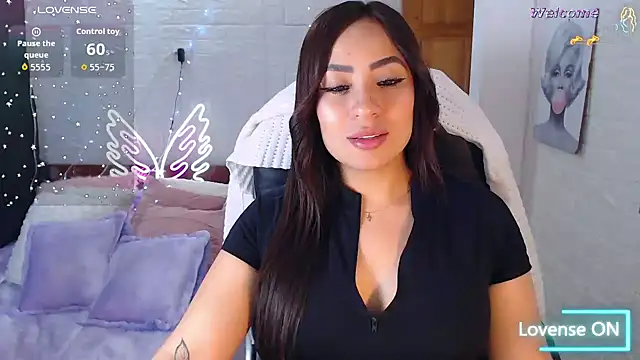 Snapshot of Paulina_627 chatting on May 2026 05:09:02 PM Paulina 627 online show from May 2026 05:09:02 PM
