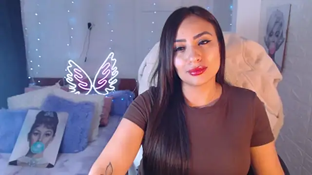 Snapshot of Paulina_627 chatting on May 2026 06:13:01 PM Paulina 627 online show from May 2026 06:13:01 PM
