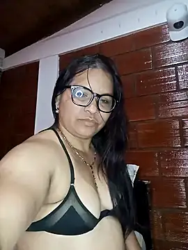 Snapshot of Sikiu_40 chatting on January 2025 07:14:01 AM Sikiu 40 online show from January 2025 07:14:01 AM