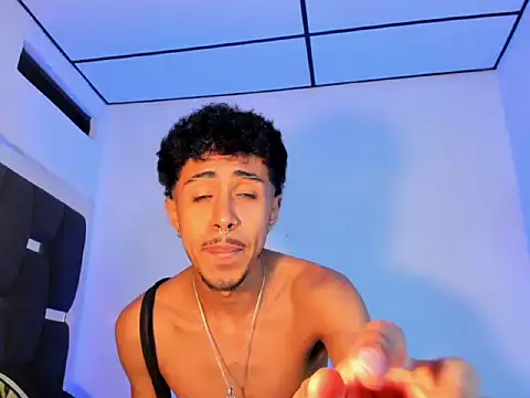 Snapshot of RyanRizzo chatting on October 2025 02:50:02 AM RyanRizzo online show from October 2025 02:50:02 AM