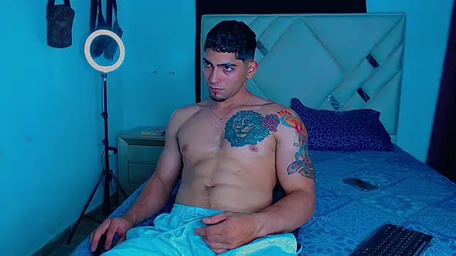 Rich boy01 online show from March 2025 03:19:01 AM