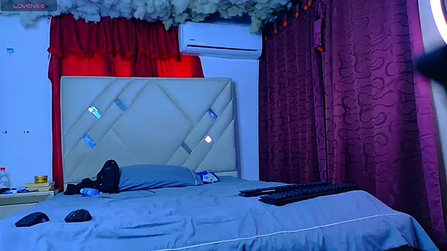Rich boy01 online show from June 2026 05:08:01 PM