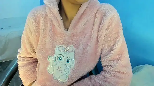 aarjulove online show from January 2026 10:51:02 AM