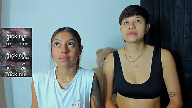 Snapshot of violet_casper_ chatting on January 2025 10:06:01 AM violet casper online show from January 2025 10:06:01 AM