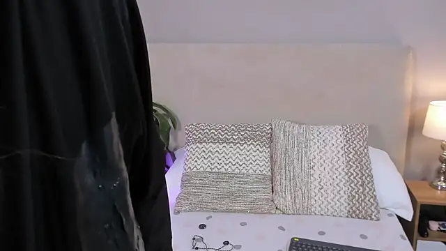 GaiaBaker online show from July 2026 09:47:02 PM
