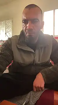 Snapshot of donnuozfutura chatting on January 2025 01:35:01 PM donnuozfutura online show from January 2025 01:35:01 PM