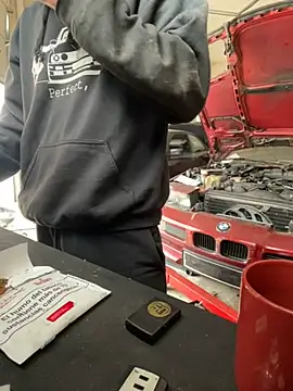 Snapshot of donnuozfutura chatting on March 2025 01:40:01 PM donnuozfutura online show from March 2025 01:40:01 PM