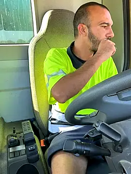 Snapshot of donnuozfutura chatting on September 2025 09:11:01 AM donnuozfutura online show from September 2025 09:11:01 AM