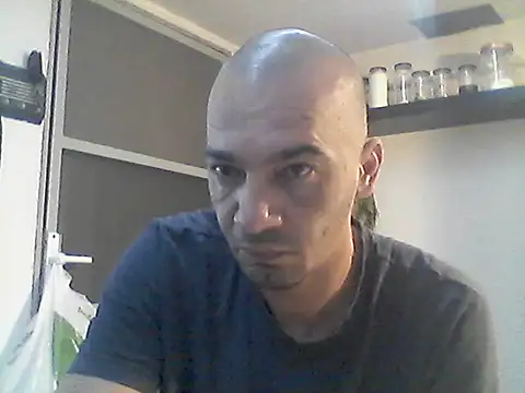 Snapshot of donnuozfutura chatting on November 2025 05:41:02 AM donnuozfutura online show from November 2025 05:41:02 AM