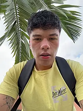 Snapshot of Logan_smith1 chatting on October 2025 07:33:02 PM Logan smith1 online show from October 2025 07:33:02 PM