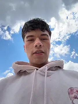 Snapshot of Logan_smith1 chatting on October 2025 05:47:01 PM Logan smith1 online show from October 2025 05:47:01 PM