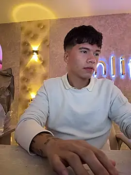 Snapshot of Logan_smith1 chatting on November 2025 06:41:02 AM Logan smith1 online show from November 2025 06:41:02 AM