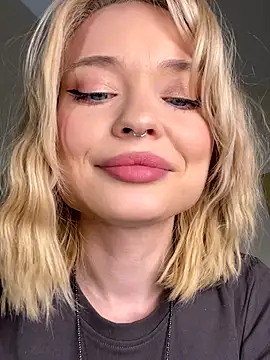 dollfromvenus online show from September 2025 04:32:02 PM