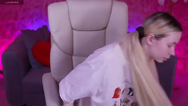 EviStar online show from February 2026 07:41:02 AM