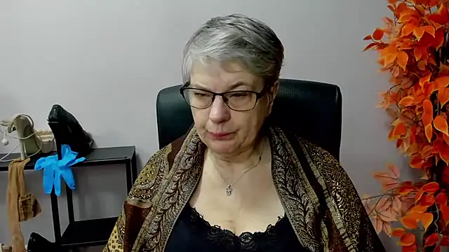 Snapshot of IrisDream chatting on March 2025 07:19:02 AM IrisDream online show from March 2025 07:19:02 AM