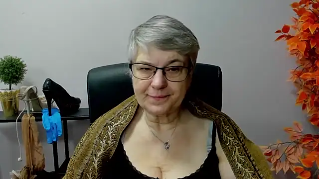 Snapshot of IrisDream chatting on March 2025 07:22:02 AM IrisDream online show from March 2025 07:22:02 AM