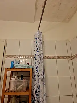 Snapshot of Josephine_LIVE chatting on November 2025 05:18:02 AM Josephine LIVE online show from November 2025 05:18:02 AM