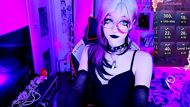 Aki  Ra online show from April 2026 01:29:02 AM