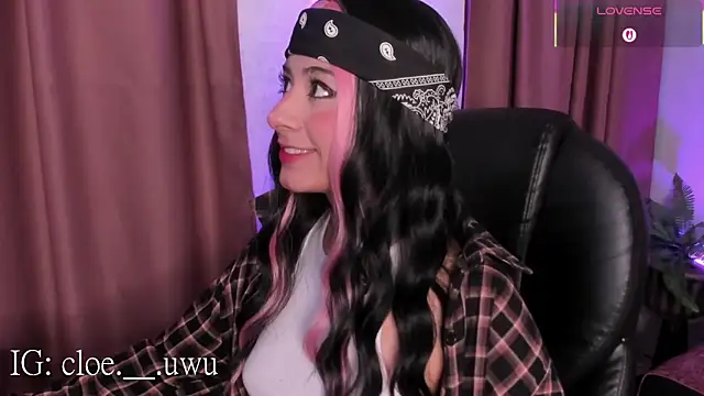 cloe  palmer online show from October 2025 12:17:02 PM